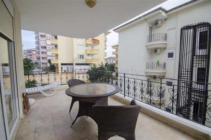 منطقة سكنية هادئة - شقة غرفتين وصالة مفروشة - في جيكجلي / الانيا 