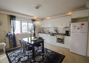 منطقة سكنية هادئة - شقة غرفتين وصالة مفروشة - في جيكجلي / الانيا 