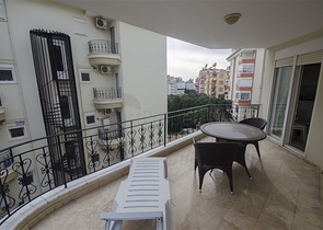 منطقة سكنية هادئة - شقة غرفتين وصالة مفروشة - في جيكجلي / الانيا 