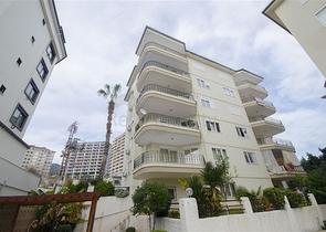 منطقة سكنية هادئة - شقة غرفتين وصالة مفروشة - في جيكجلي / الانيا 