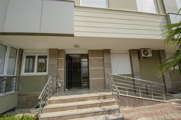 بنتهاوس 2 + 1 مع الأثاث في منطقة ليمان في كونيالتي 600 م إلى البحر