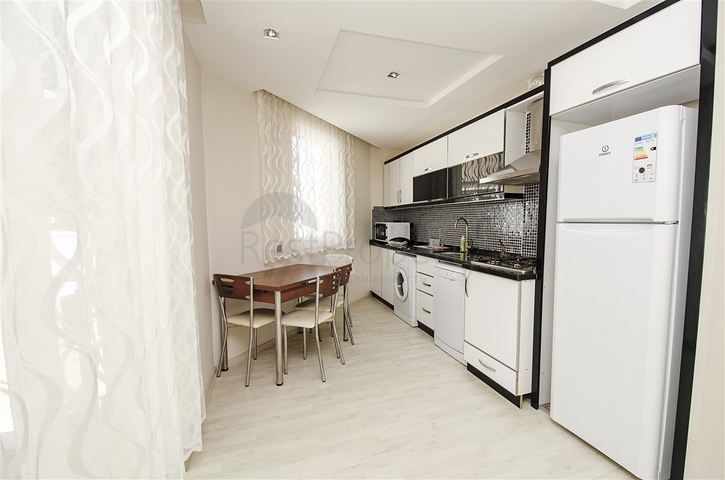 بنتهاوس 2 + 1 مع الأثاث في منطقة ليمان في كونيالتي 600 م إلى البحر