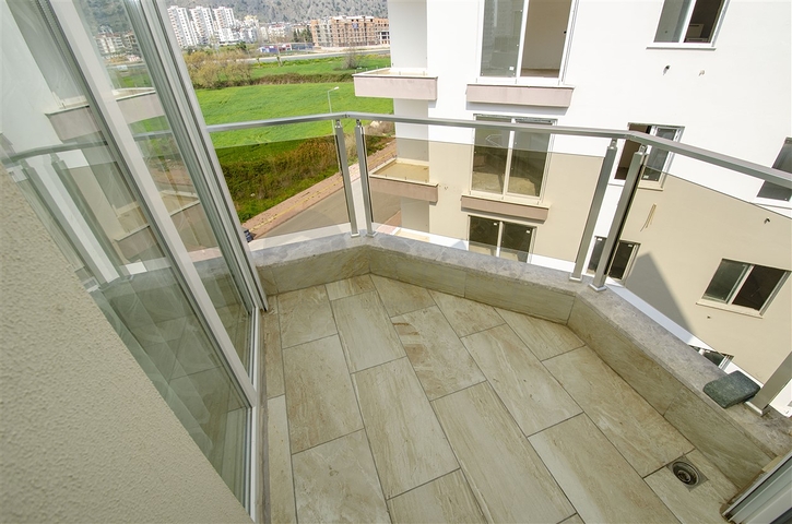 بنتهاوس 2 + 1 مع الأثاث في منطقة ليمان في كونيالتي 600 م إلى البحر