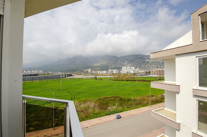 بنتهاوس 2 + 1 مع الأثاث في منطقة ليمان في كونيالتي 600 م إلى البحر