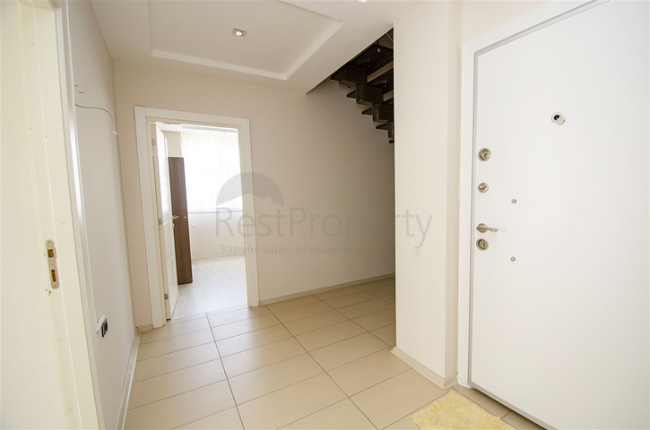 بنتهاوس 2 + 1 مع الأثاث في منطقة ليمان في كونيالتي 600 م إلى البحر