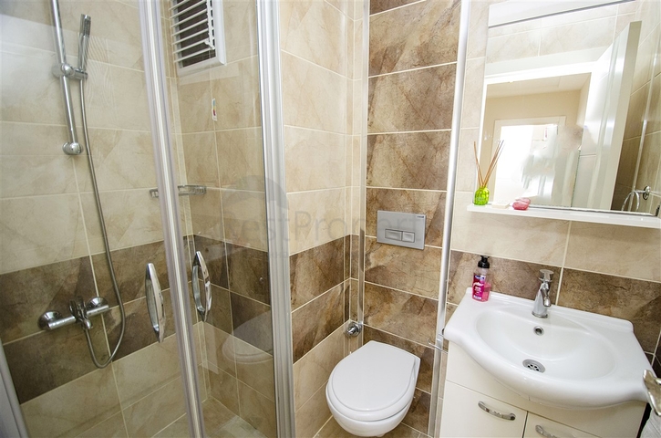 بنتهاوس 2 + 1 مع الأثاث في منطقة ليمان في كونيالتي 600 م إلى البحر