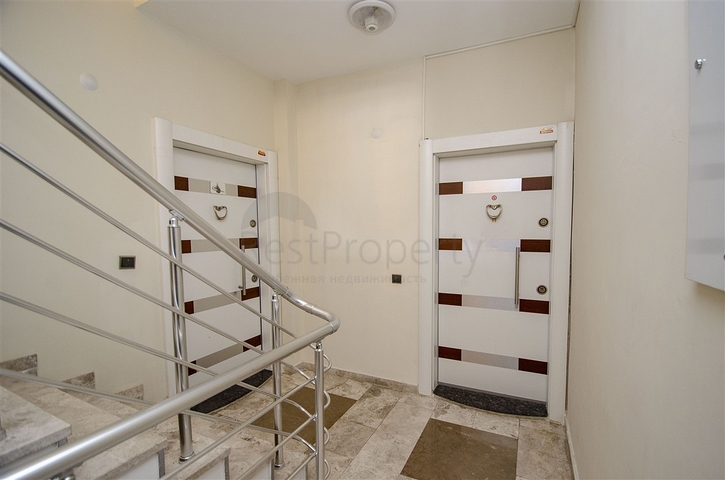 بنتهاوس 2 + 1 مع الأثاث في منطقة ليمان في كونيالتي 600 م إلى البحر