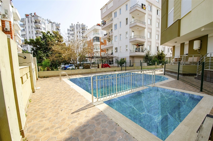 بنتهاوس 2 + 1 مع الأثاث في منطقة ليمان في كونيالتي 600 م إلى البحر