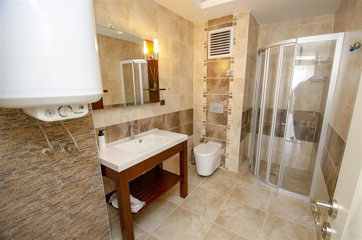 بنتهاوس 2 + 1 مع الأثاث في منطقة ليمان في كونيالتي 600 م إلى البحر