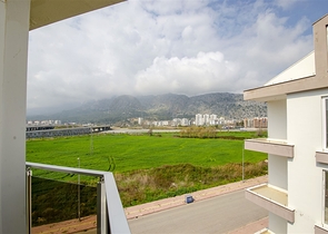 بنتهاوس 2 + 1 مع الأثاث في منطقة ليمان في كونيالتي 600 م إلى البحر