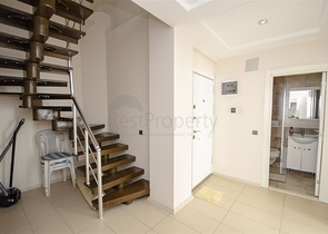 بنتهاوس 2 + 1 مع الأثاث في منطقة ليمان في كونيالتي 600 م إلى البحر