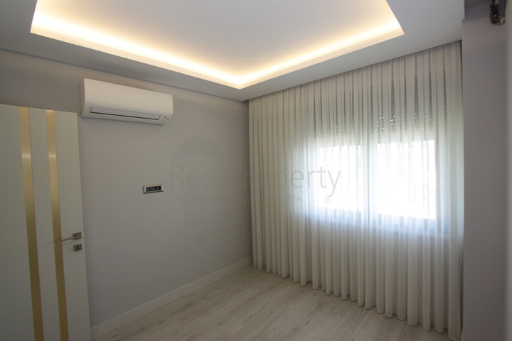 شقة 2 + 1 في مجمع فاخر في أونجالي كونيالتي