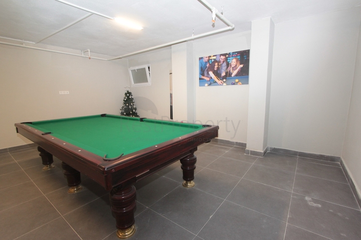 شقة 2 + 1 في مجمع فاخر في أونجالي كونيالتي