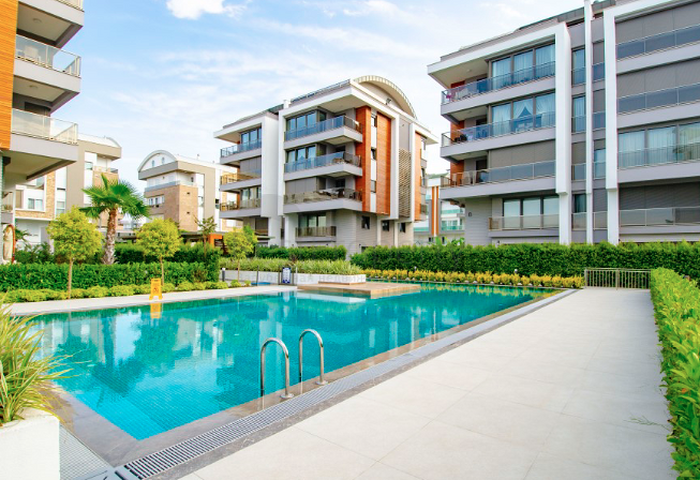 شقة 2 + 1 في مجمع فاخر في أونجالي كونيالتي