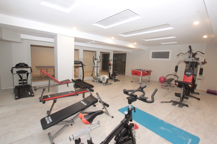 شقة 2 + 1 في مجمع فاخر في أونجالي كونيالتي