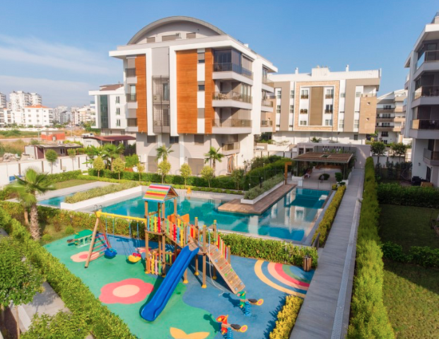 شقة 2 + 1 في مجمع فاخر في أونجالي كونيالتي