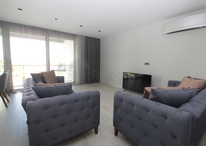 شقة 2 + 1 في مجمع فاخر في أونجالي كونيالتي