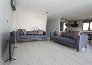 شقة 2 + 1 في مجمع فاخر في أونجالي كونيالتي