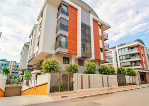 شقة 2 + 1 في مجمع فاخر في أونجالي كونيالتي