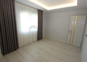 شقة 2 + 1 في مجمع فاخر في أونجالي كونيالتي