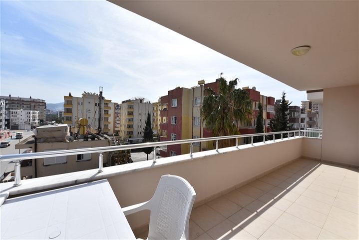 سعر مناسب - شقة عائلية 3 غرف وصالة - مطبخ منفصل - مهموتلار / الانيا 