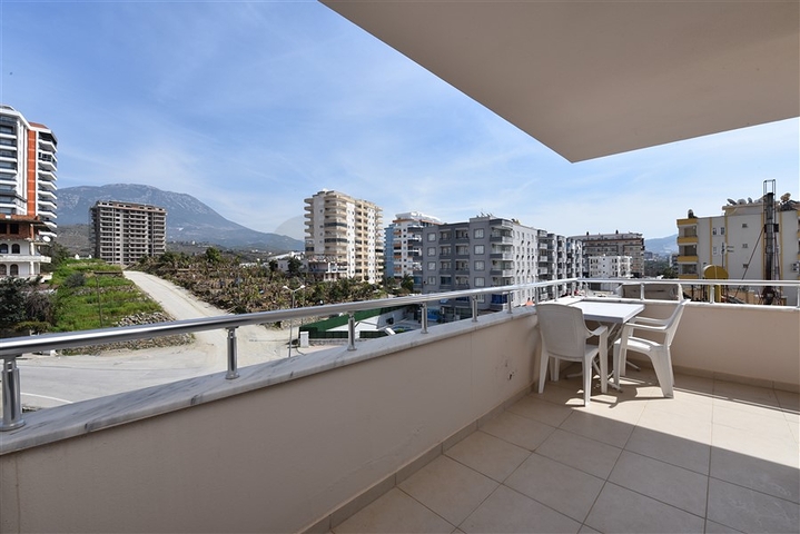 سعر مناسب - شقة عائلية 3 غرف وصالة - مطبخ منفصل - مهموتلار / الانيا 