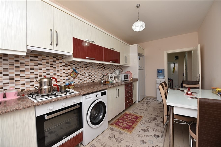 سعر مناسب - شقة عائلية 3 غرف وصالة - مطبخ منفصل - مهموتلار / الانيا 