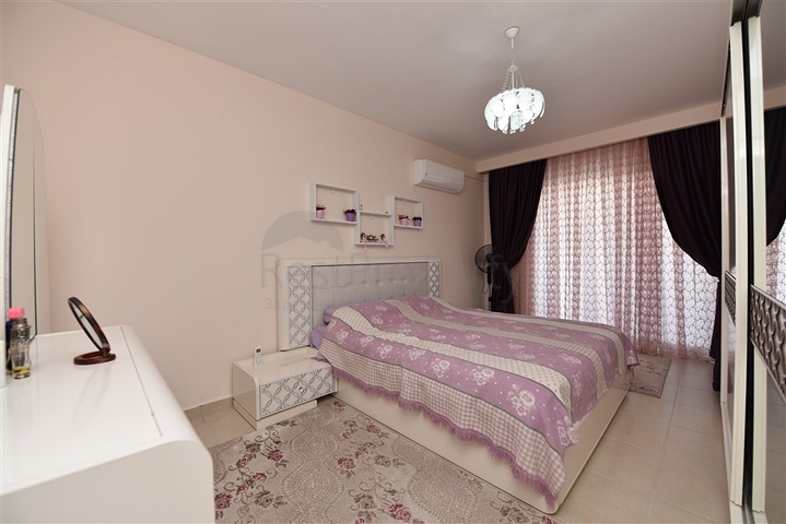 سعر مناسب - شقة عائلية 3 غرف وصالة - مطبخ منفصل - مهموتلار / الانيا 