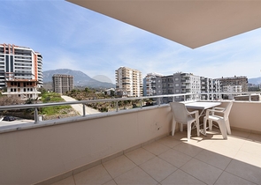 سعر مناسب - شقة عائلية 3 غرف وصالة - مطبخ منفصل - مهموتلار / الانيا 