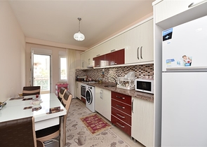 سعر مناسب - شقة عائلية 3 غرف وصالة - مطبخ منفصل - مهموتلار / الانيا 