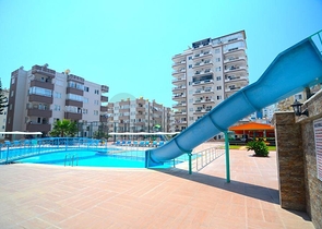 سعر مناسب - شقة عائلية 3 غرف وصالة - مطبخ منفصل - مهموتلار / الانيا 