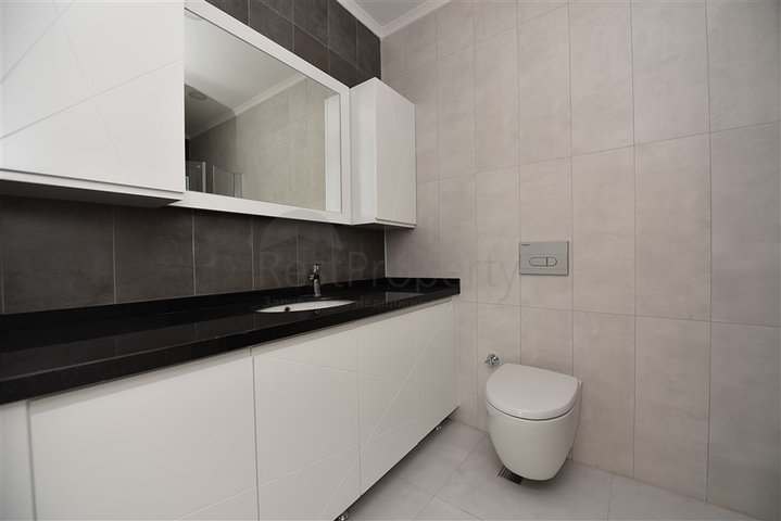 في مركز المدينة - مجمع سكني حديث - دوبلكس فاخرة - الانيا 