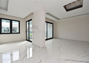 في مركز المدينة - مجمع سكني حديث - دوبلكس فاخرة - الانيا 