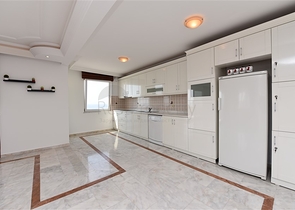 اطلالة بحر ساحرة - شقة غرفتين وصالة مفروشة - مجمع اول صف على البحر - مهموتلار / الانيا 