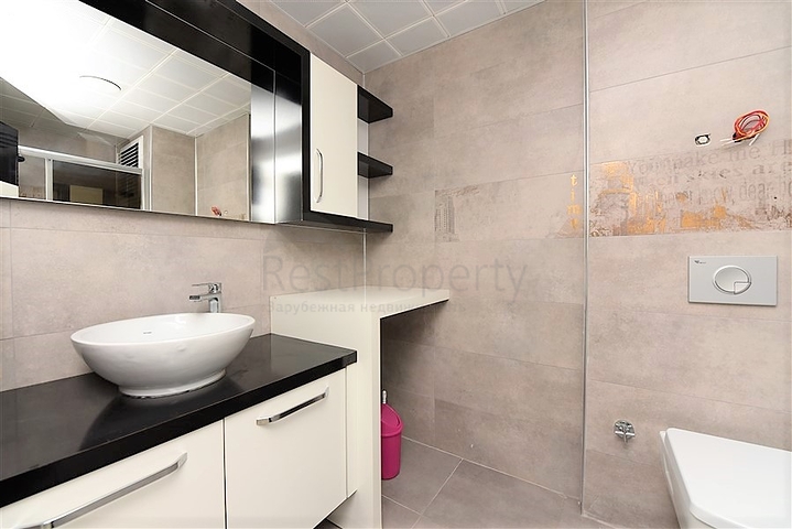 اطلالة بحر - ضمن منطقة كاستل الراقية - شقة غرفة وصالة مفروشة - الانيا 