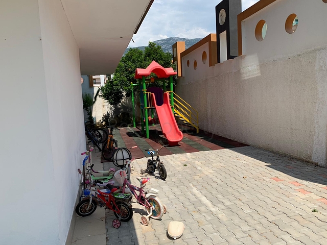 اطلالة بحر - ضمن منطقة كاستل الراقية - شقة غرفة وصالة مفروشة - الانيا 