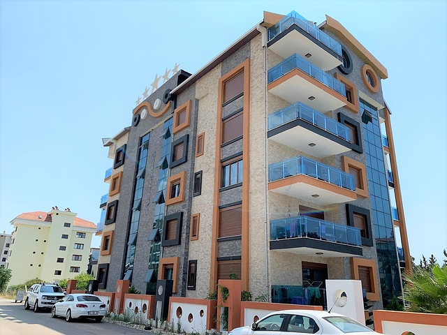 اطلالة بحر - ضمن منطقة كاستل الراقية - شقة غرفة وصالة مفروشة - الانيا 