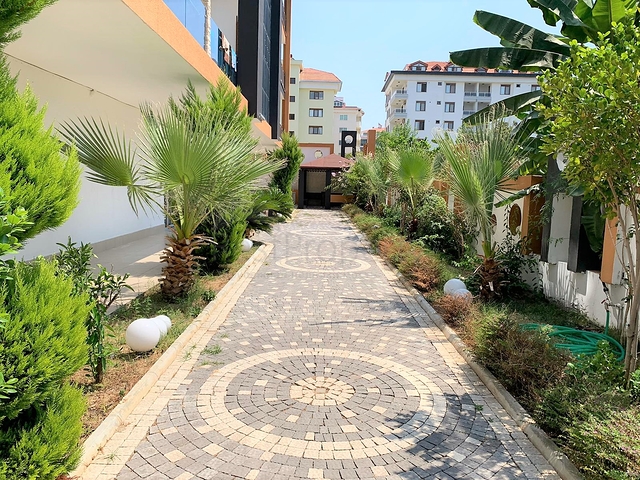 اطلالة بحر - ضمن منطقة كاستل الراقية - شقة غرفة وصالة مفروشة - الانيا 