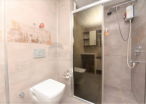 اطلالة بحر - ضمن منطقة كاستل الراقية - شقة غرفة وصالة مفروشة - الانيا 