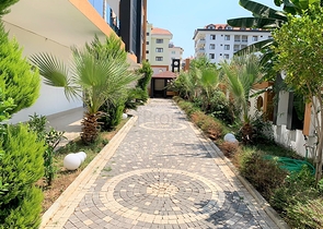 اطلالة بحر - ضمن منطقة كاستل الراقية - شقة غرفة وصالة مفروشة - الانيا 