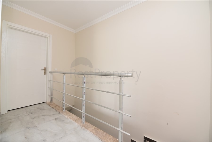 في مركز المدينة - دوبلكس 3 غرف وصالة - الانيا 