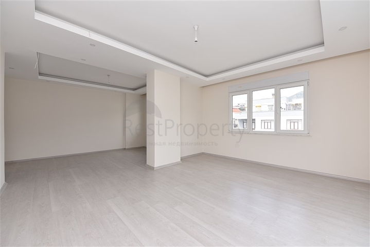 في مركز المدينة - دوبلكس 3 غرف وصالة - الانيا 