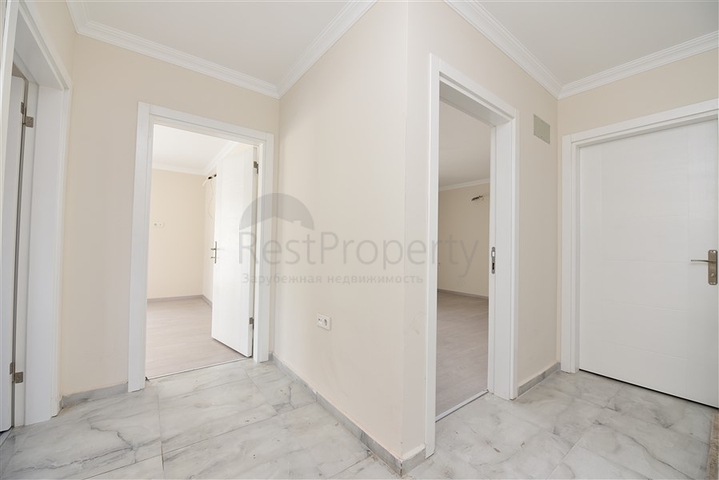 في مركز المدينة - دوبلكس 3 غرف وصالة - الانيا 