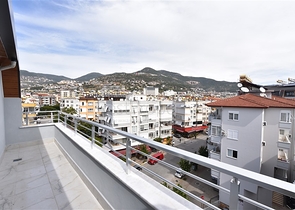 في مركز المدينة - دوبلكس 3 غرف وصالة - الانيا 