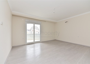 في مركز المدينة - دوبلكس 3 غرف وصالة - الانيا 