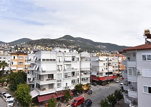 في مركز المدينة - دوبلكس 3 غرف وصالة - الانيا 