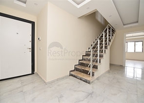 في مركز المدينة - دوبلكس 3 غرف وصالة - الانيا 