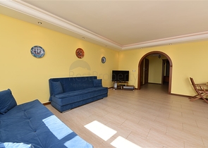 اطلالة بحر - شقة مفروشة من تصميم غرفتين وصالة - ضمن مجمع سكني - مهموتلار / الانيا 