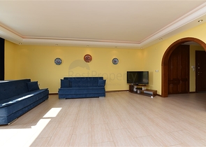 اطلالة بحر - شقة مفروشة من تصميم غرفتين وصالة - ضمن مجمع سكني - مهموتلار / الانيا 