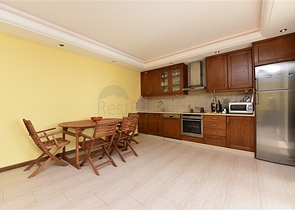 اطلالة بحر - شقة مفروشة من تصميم غرفتين وصالة - ضمن مجمع سكني - مهموتلار / الانيا 